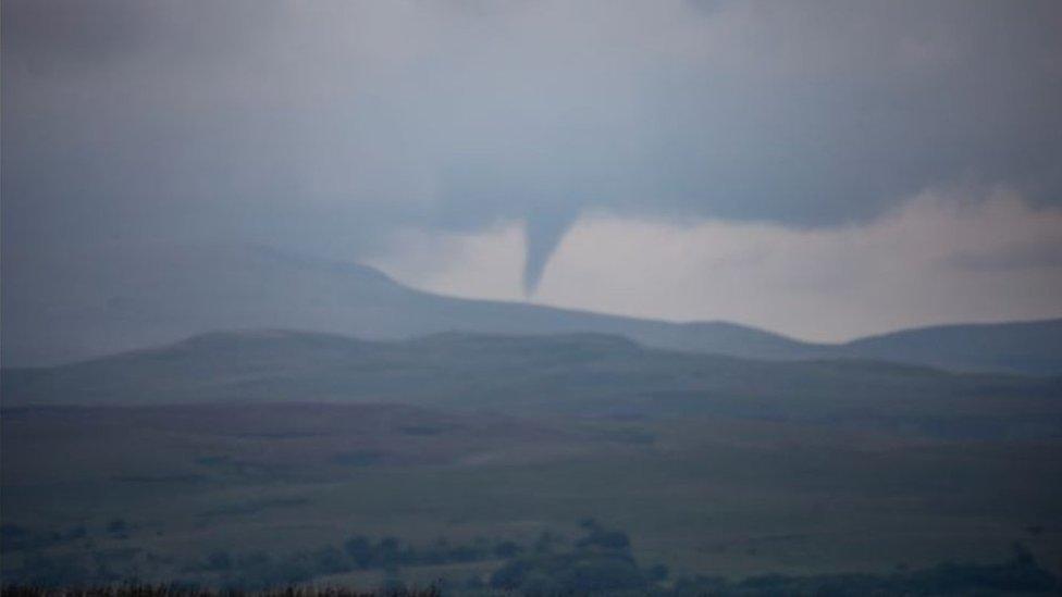 Funnel cloud