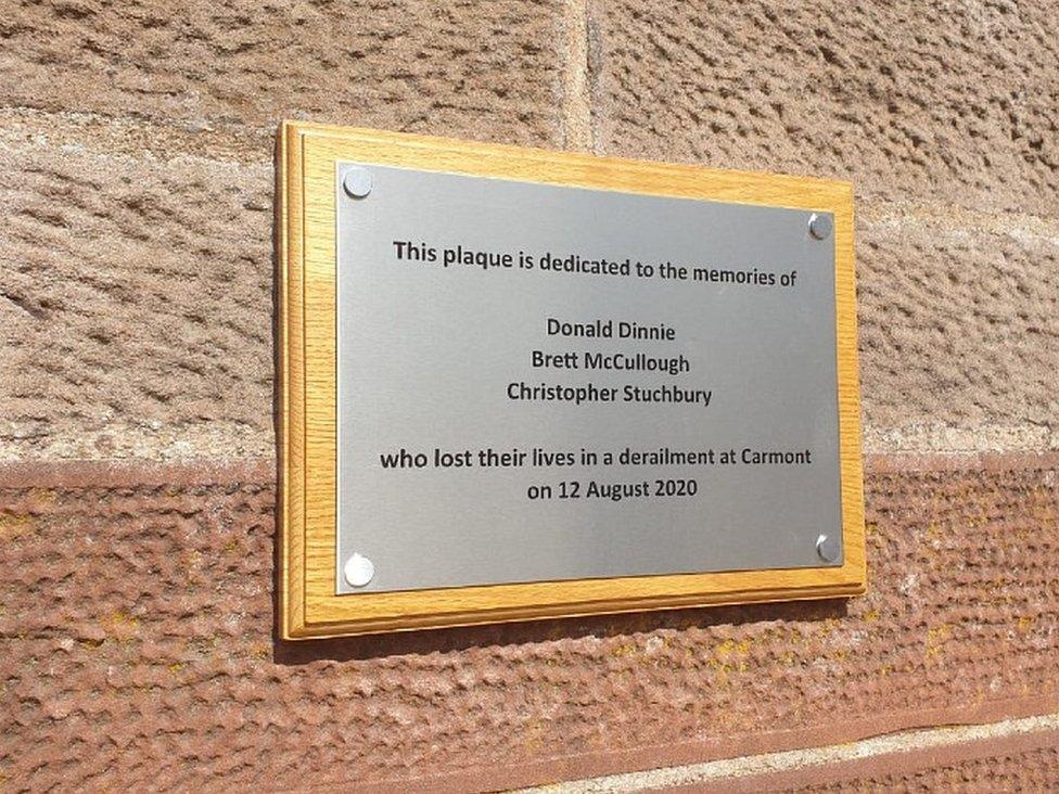 Stonehaven memorial plaque