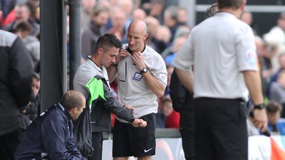 Wayne Barratt had to take over as the man in the middle