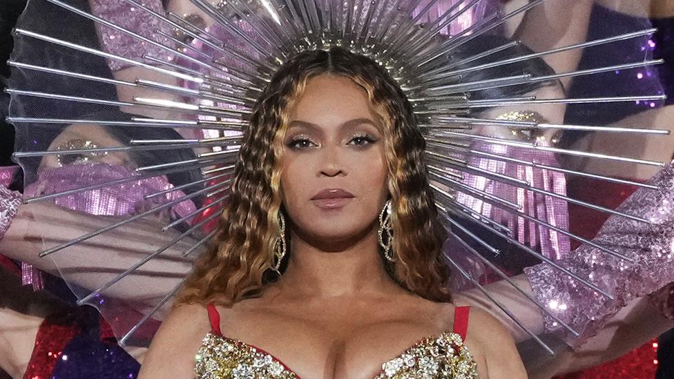 Beyoncé performs on stage headlining the Grand Reveal of Dubai’s newest luxury hotel, Atlantis The Royal on January 21, 2023 in Dubai