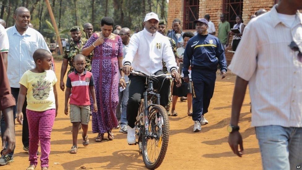 President Nkurunziza arrived on a bicycle to cast his vote in his hometown of Ngozi