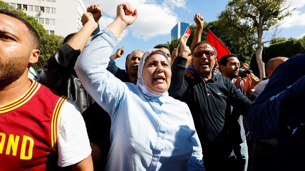 Ennahda supporters protest against Kais Saied.