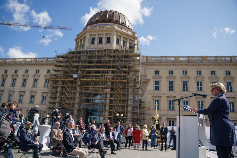 Officials at groundbreaking ceremony, 28 May 2020