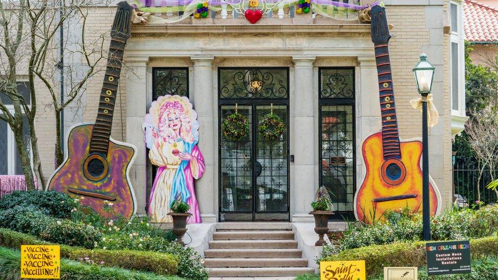 A house is decorated with the motif in honour of Dolly Parton