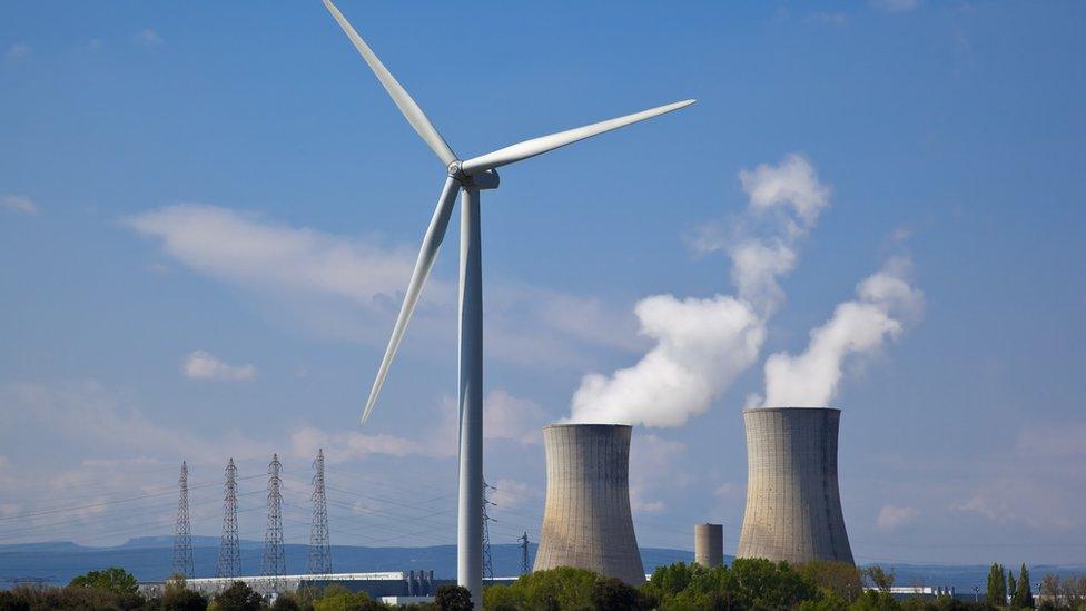 Nuclear station and wind turbine