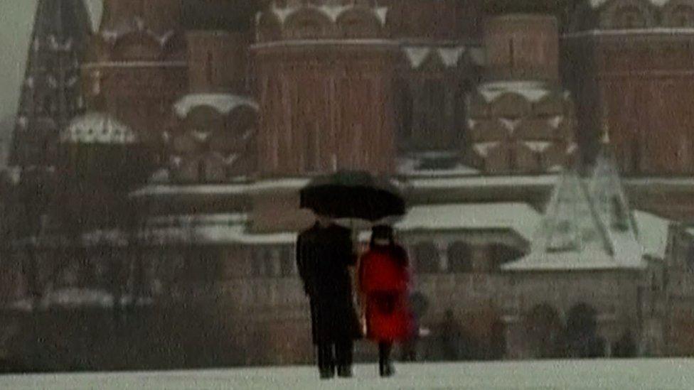 Gorbachev and granddaughter in Red Square