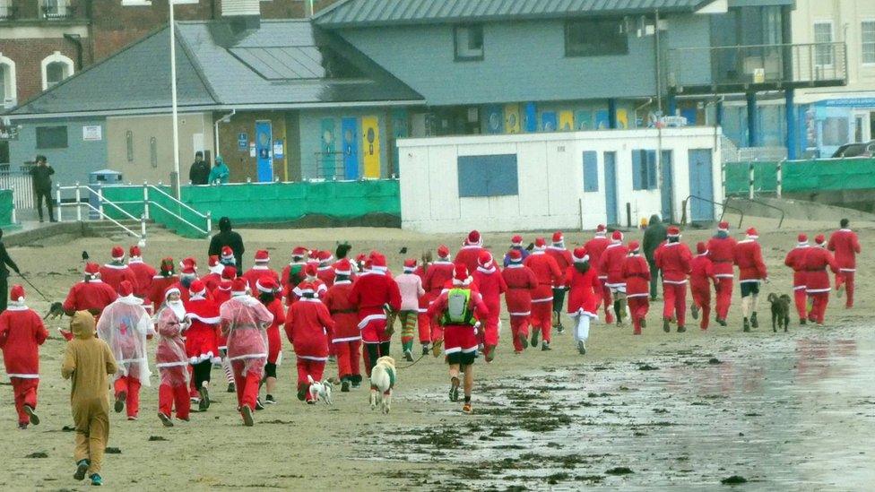 Runners dressed as santa