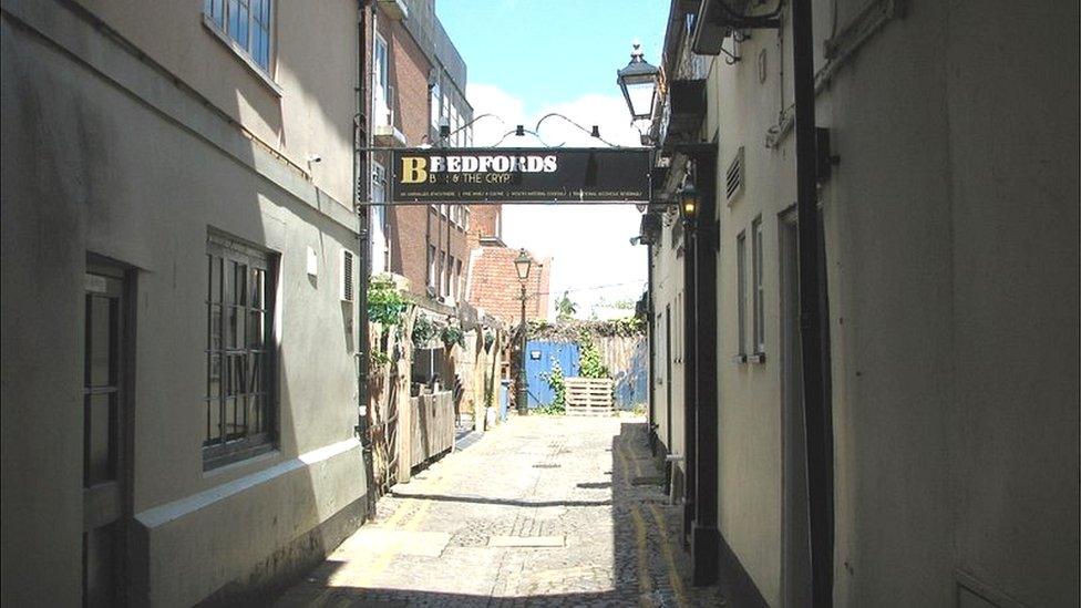 Bedford's Bar, Norwich