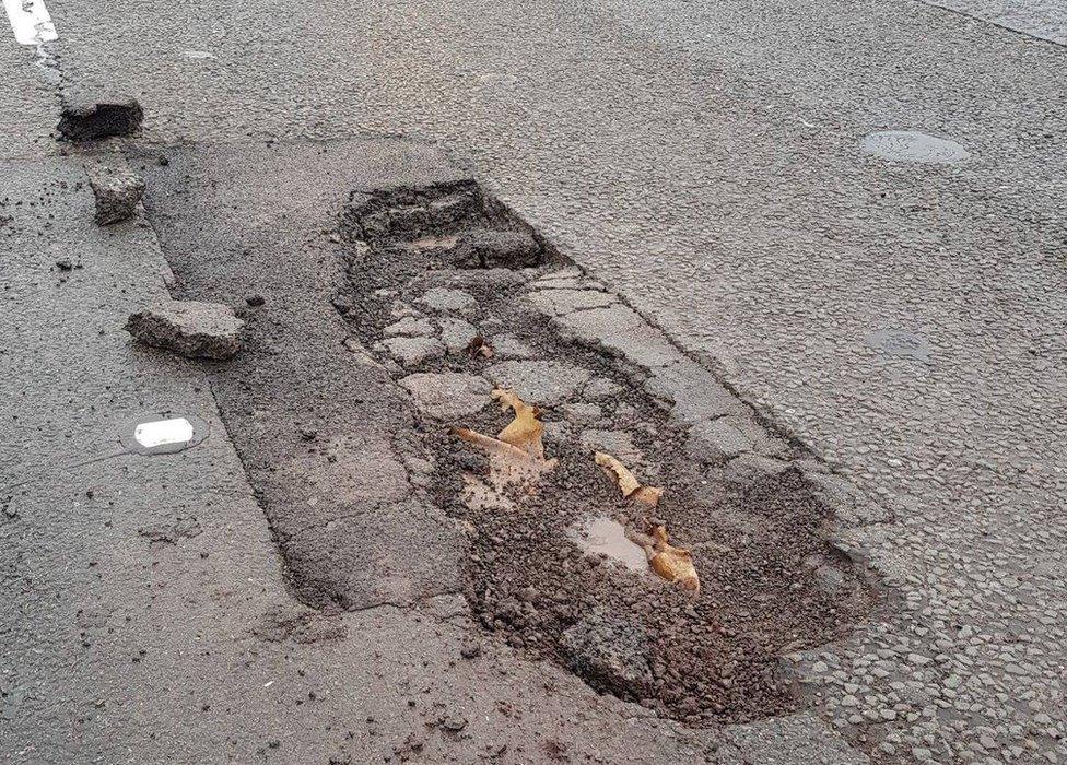 M1 pothole