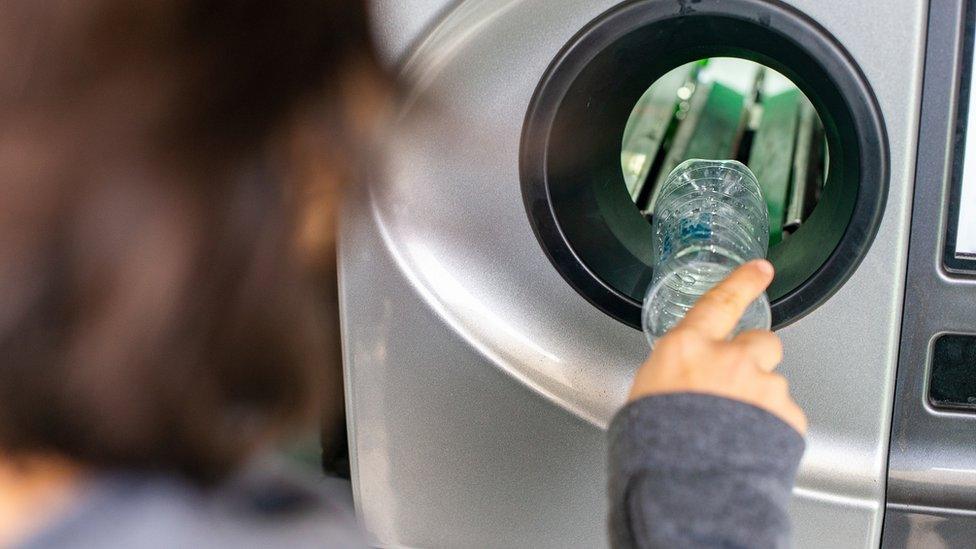 reverse vending machine