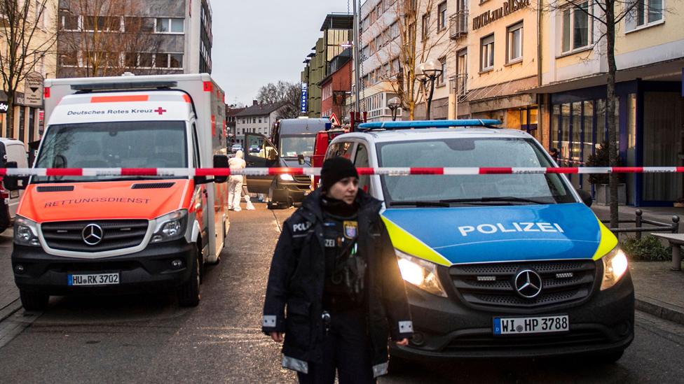 Hanau scene after shooting, 20 Feb 20