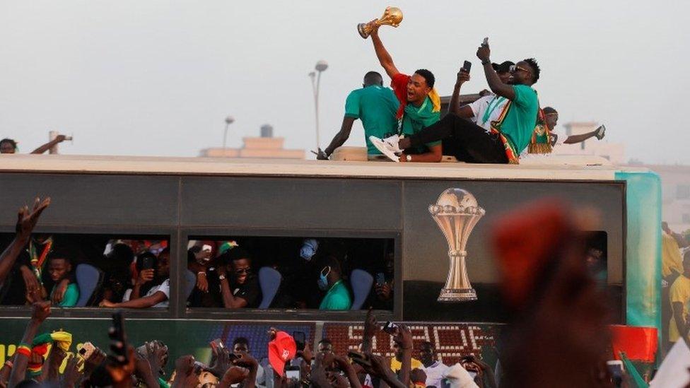 National team ride on bus