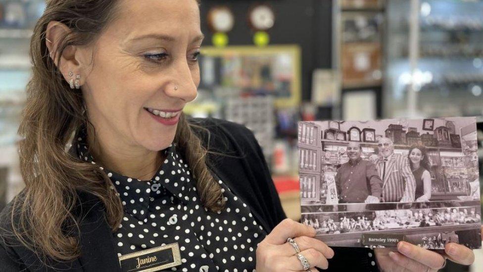 Janine Warner, Barnsley Market