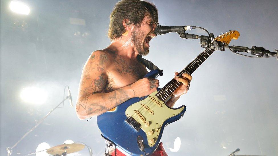 Simon Neil