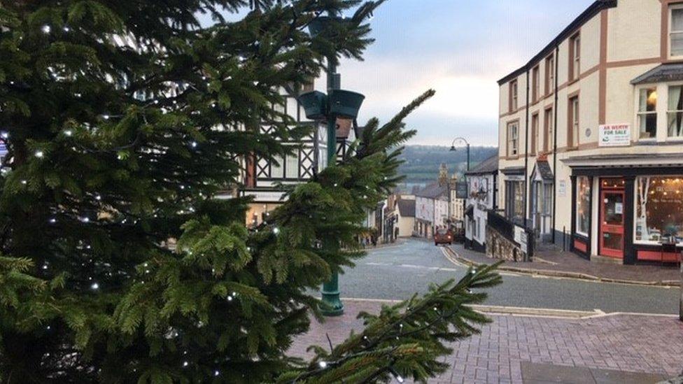 Will it be a cheery Christmas for businesses in Ruthin?