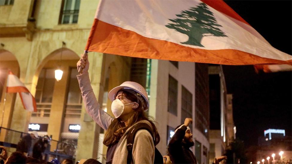 Anti-government protesters in Beirut, Lebanon (21 January 2020)