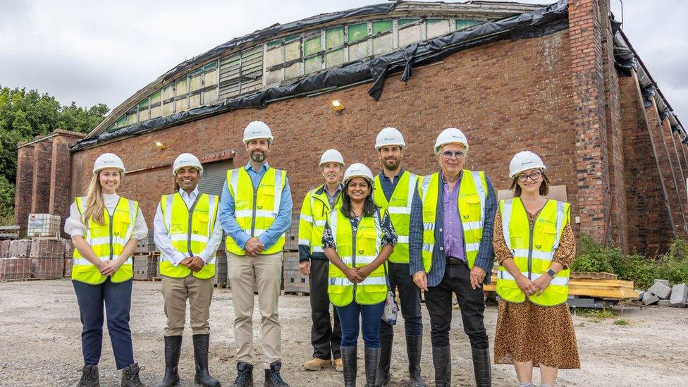 Councillor Savage with local councillors Brian Hopkinson, Sanjay Shambhu and Jo Buddharaju, YTL Director of Planning & Development Seb Loyn and members of the YTL Developments team