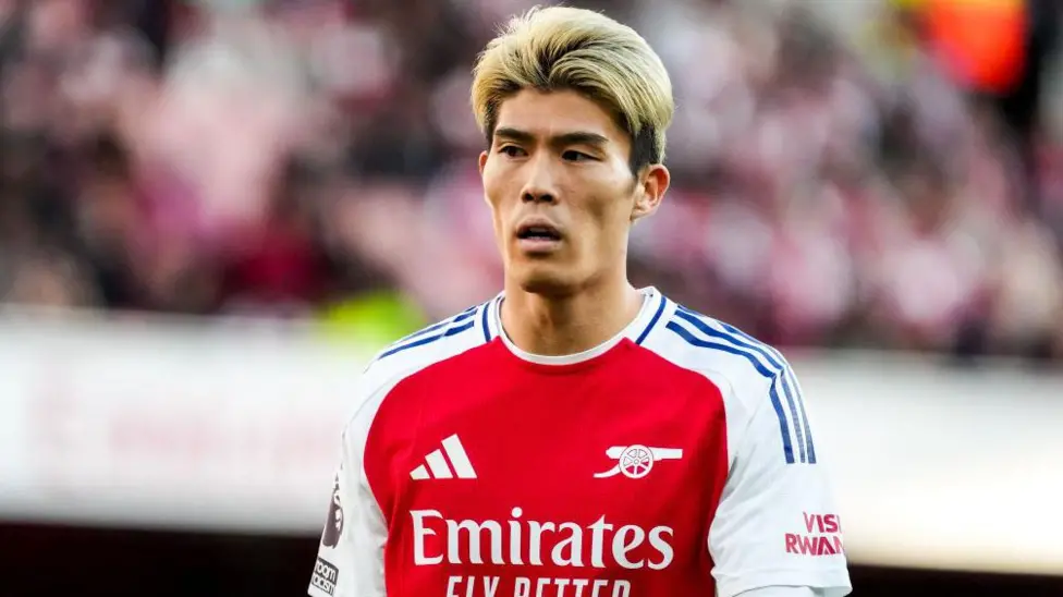 El exdefensor del Arsenal Tomiyasu se unirá al Ajax