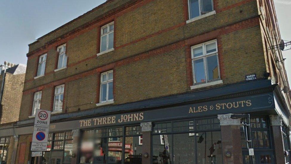 The Three Johns pub, Islington