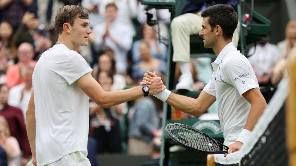 jack-and-novak-shake-hands.