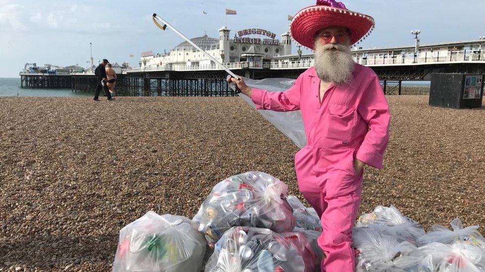 Oceans 8 beach clean up