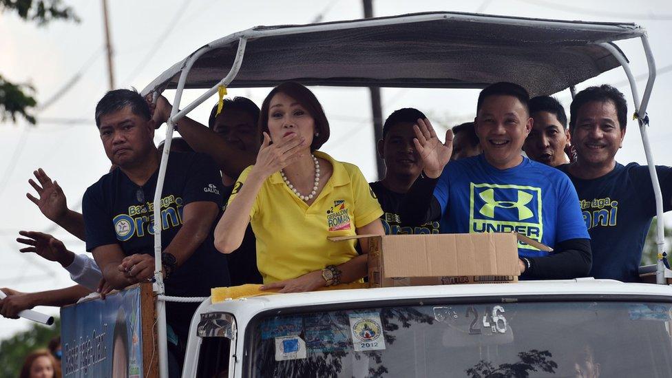 Geraldine Roman blows kisses to supporters