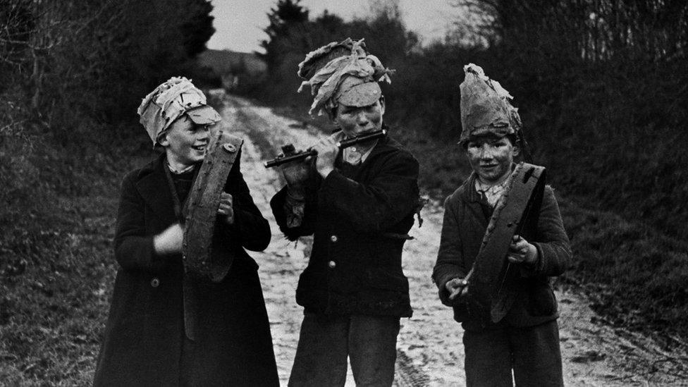 Wren boys in Ireland, 1947