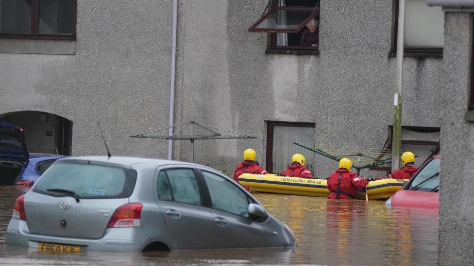 Rescue teams in Brechin