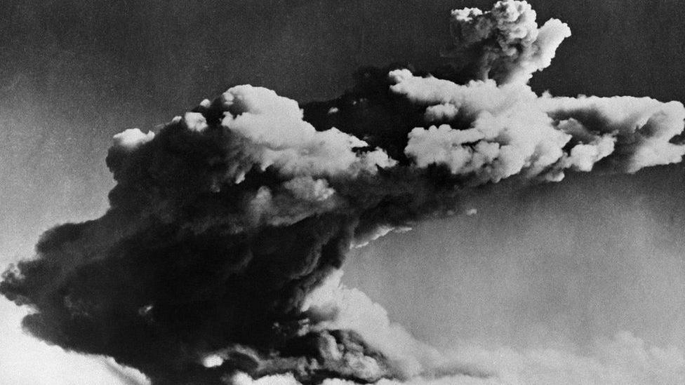 Test of the first British nuclear bomb on 3 October 1952 on the Montebello Islands