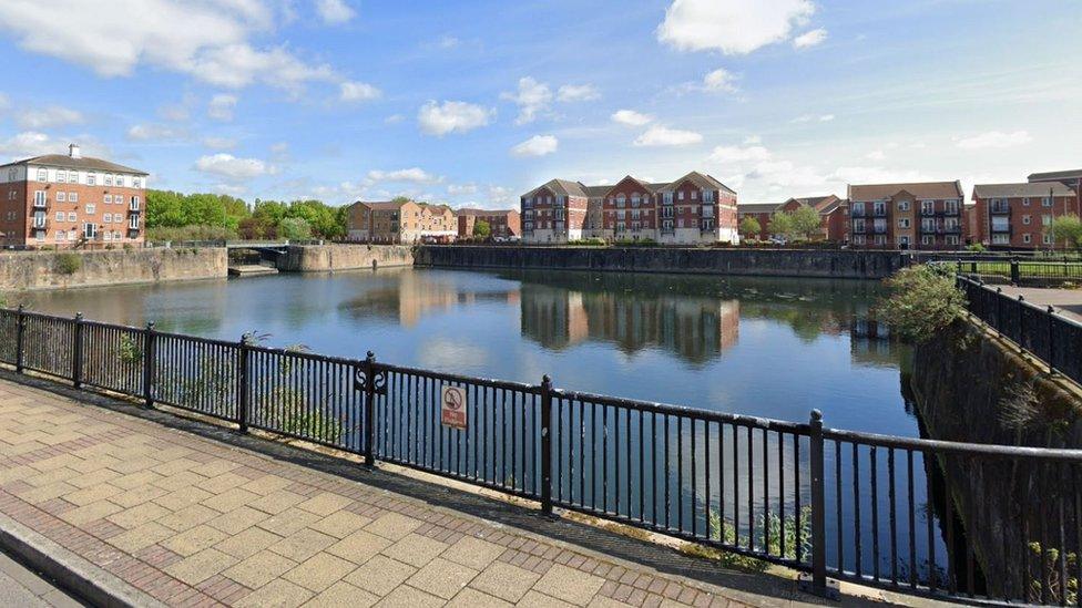 Victoria Dock Half Tide Basin