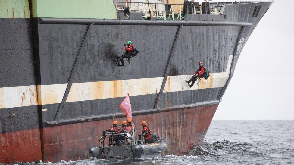 Greenpeace protest on trawler