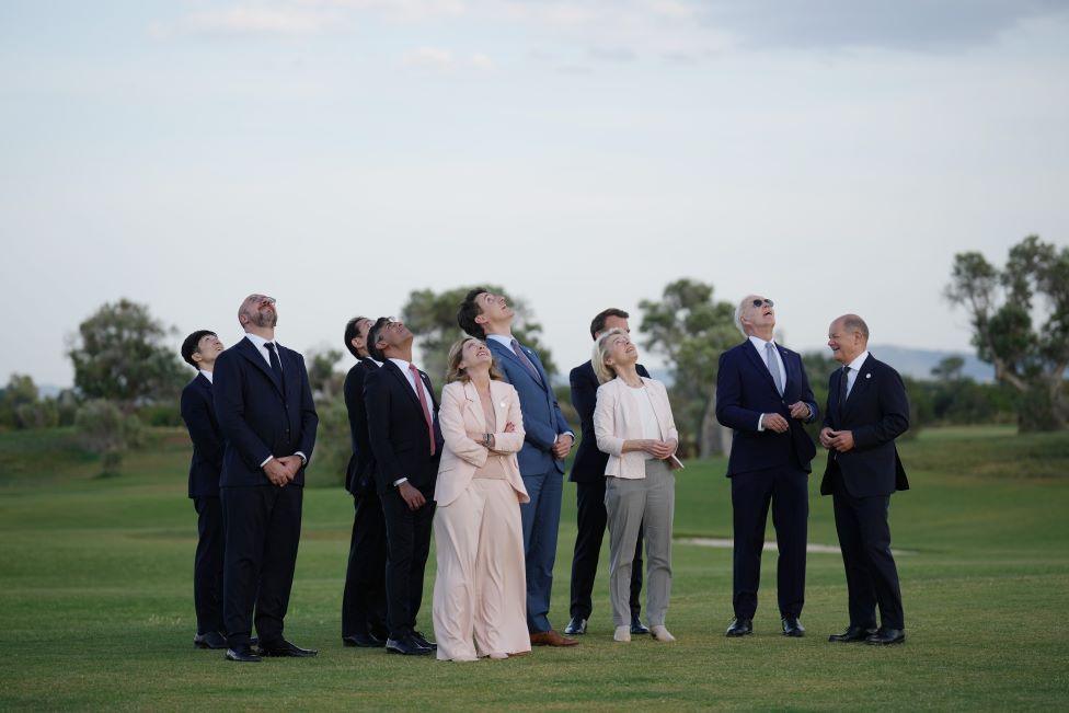 Leaders at G7 look to the skies