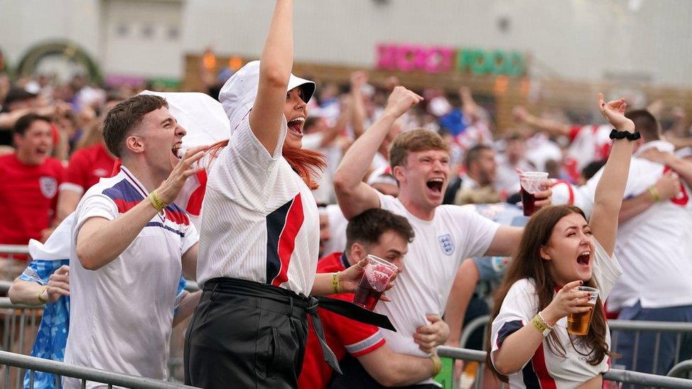 Fans react to Luke Shaw's dramatic opener