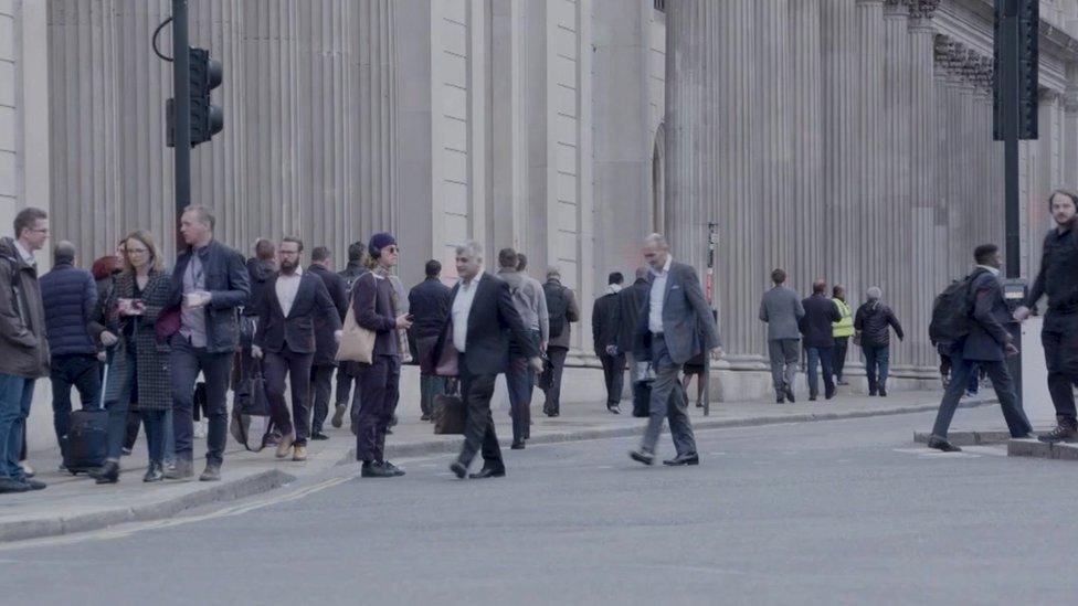 City of London pedestrians