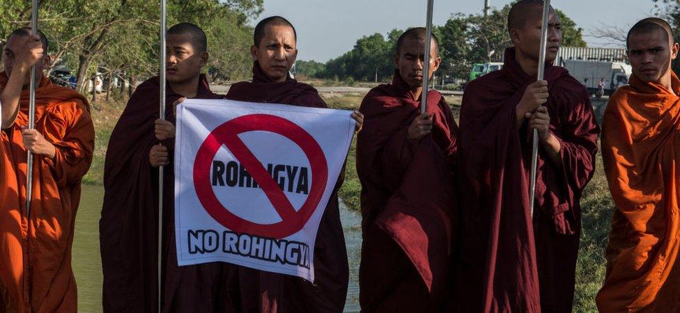 Monks protesting against Rohingya food aid in Yangon (Feb 2017)