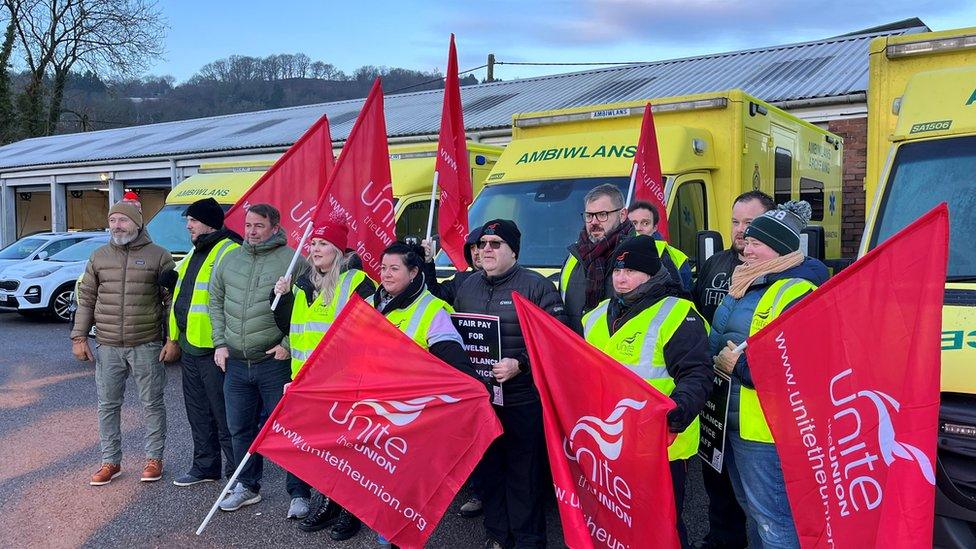 Ambulance strikers and banners