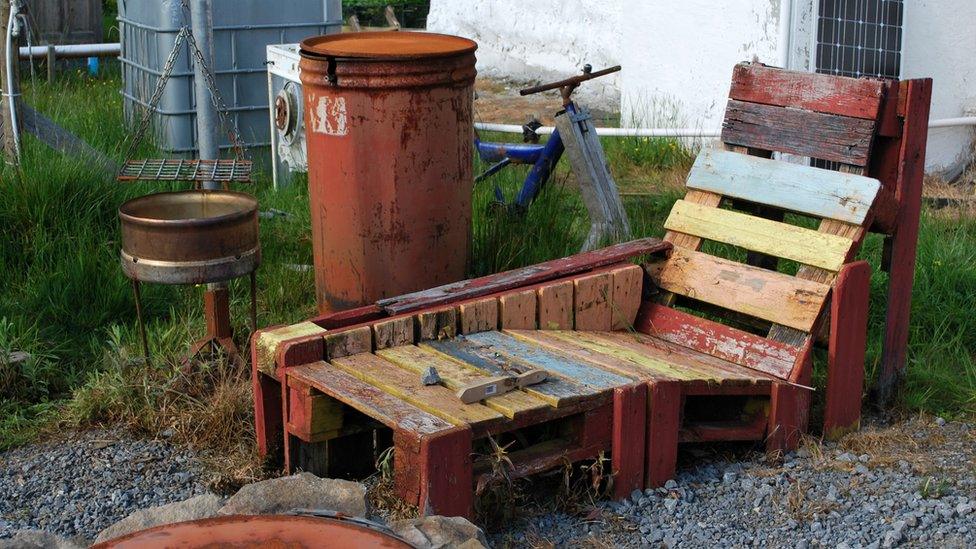 wood pallet chairs