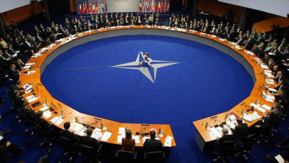 nato-meeting.