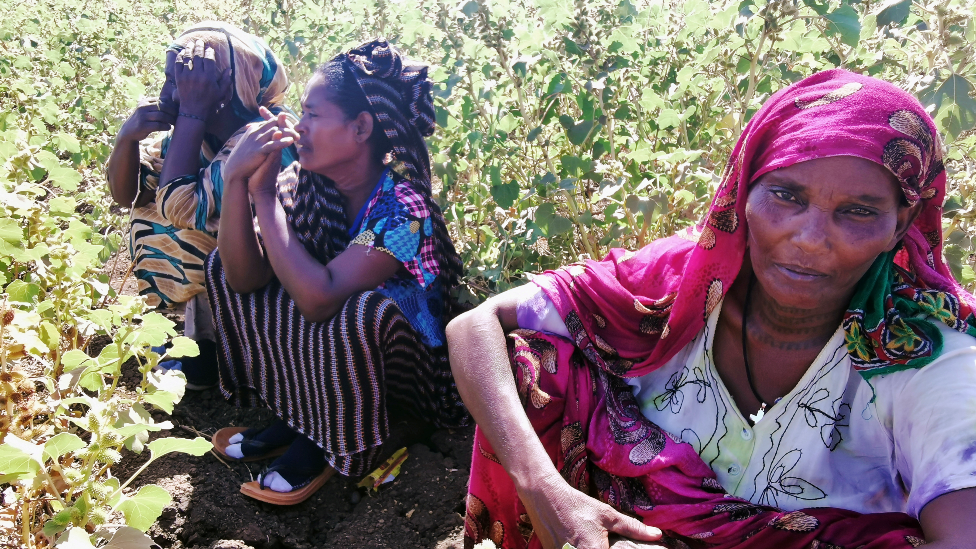 Ethiopian women, who fled the ongoing fighting in Tigray region, at the al-Fashqa refugee camp in Sudan's eastern Kassala state -13 November 2020