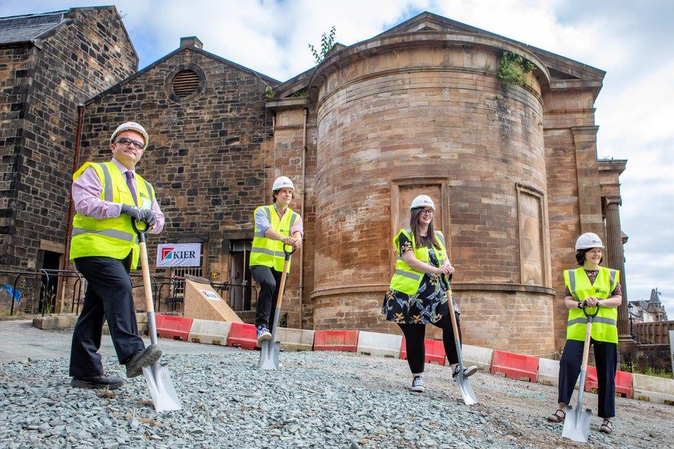 Paisley Museum