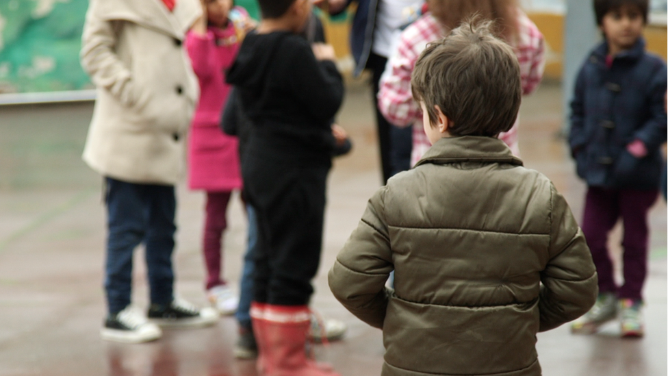 Refugee children starting school in Thessaloniki