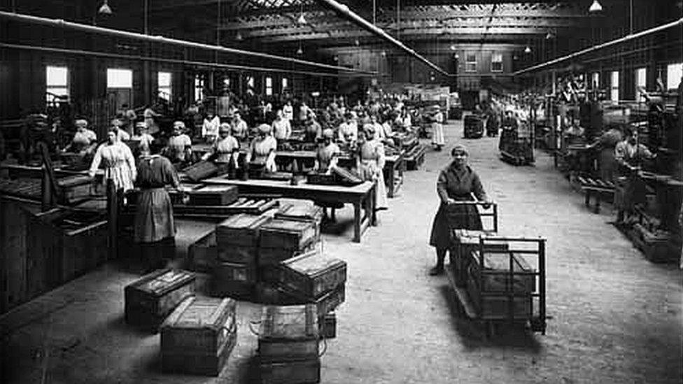 Barnbow No. 1 (Leeds) National Filling Factory, Interior of the Box Factory