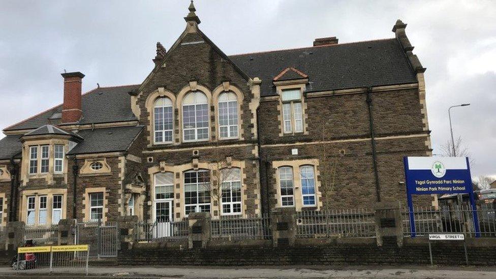 Lleoliad gwreiddiol Ysgol Gymraeg Caerdydd - Ysgol Ninian Park, Sloper Road, Caerdydd (Mawrth, 2019)