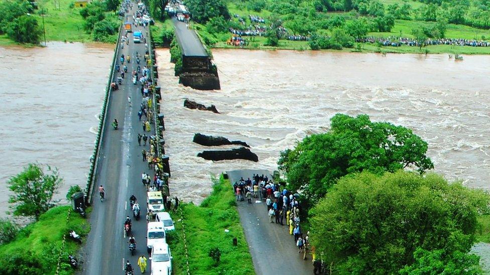 Collapsed bridge