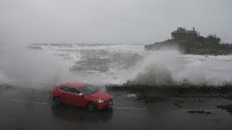 Stormy seas in Trearddur Bay (Jan 26)