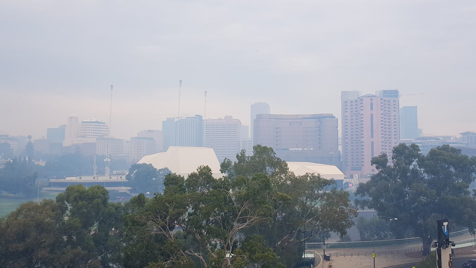 Bushfire smoke covers the Adelaide city skyline