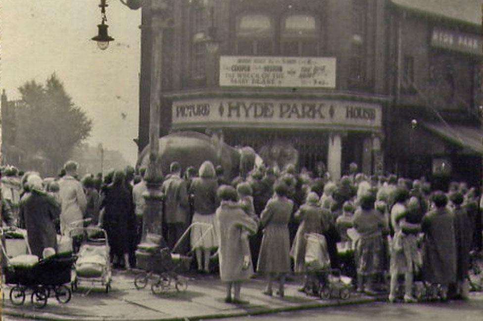 Hyde Park Picture House in 1959