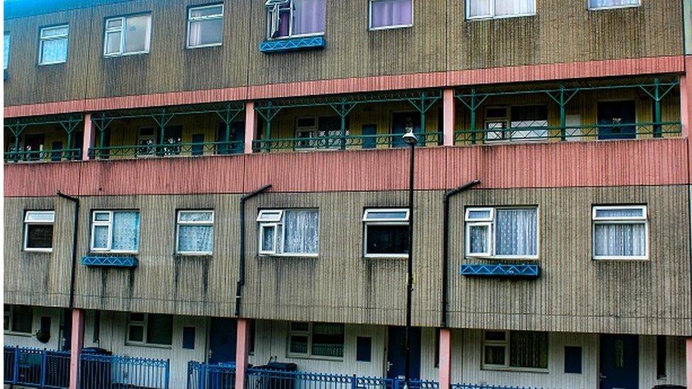 Homes in Spon End