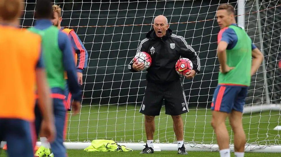 Tony Pulis at work on the training ground with West Brom in 2015