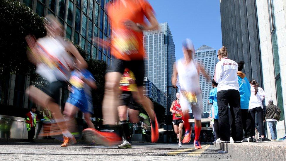 London marathon runners